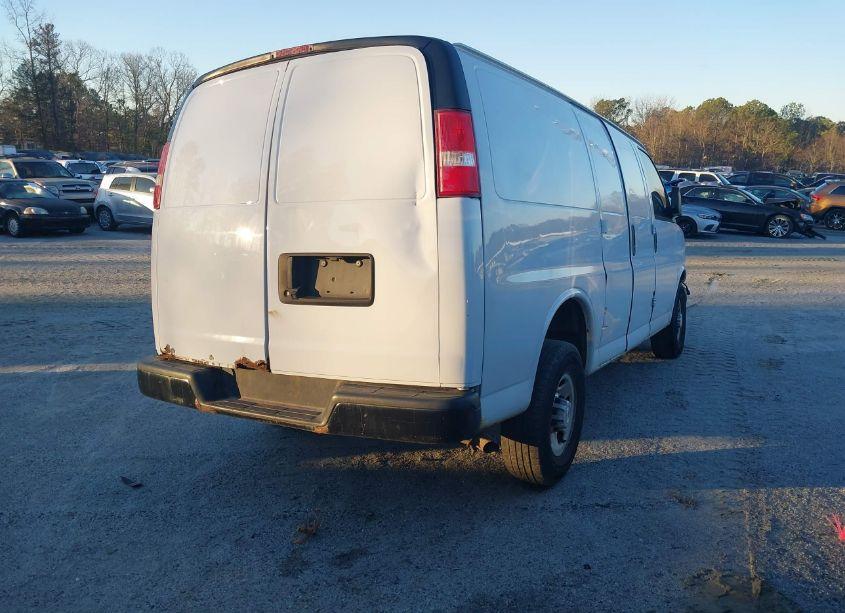Photo 4 of 2019 Chevrolet Express 2500 WORK VAN (VIN 1GCWGAFG7K1196290)