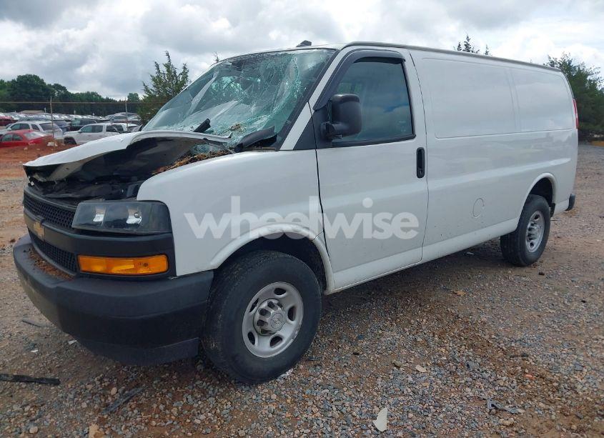 Photo 2 of 2019 Chevrolet Express 2500 WORK VAN (VIN 1GCWGAFG7K1372805)