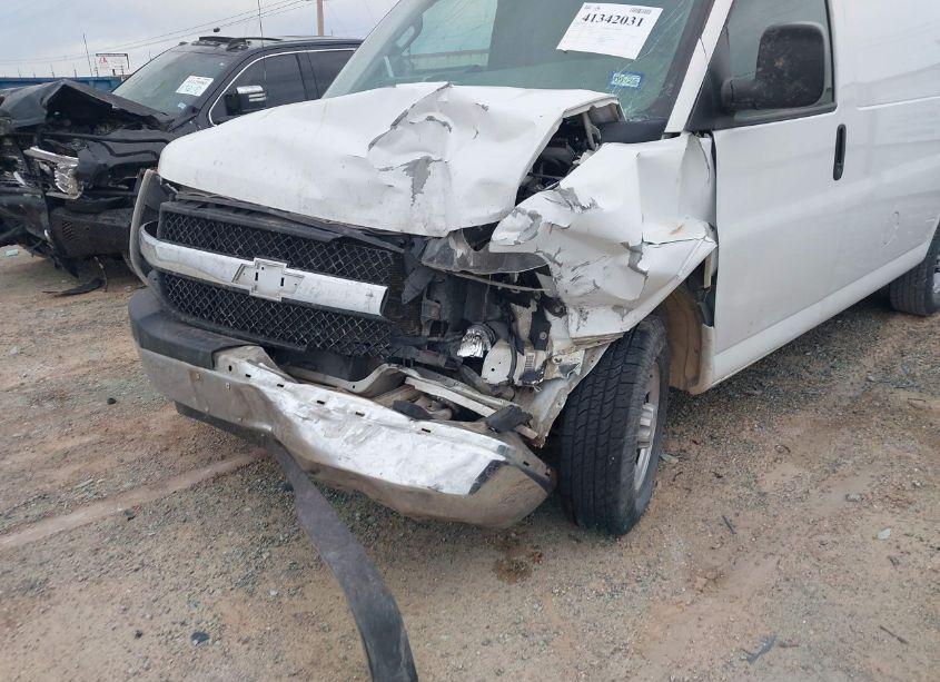 Photo 6 of 2020 Chevrolet Express CARGO RWD 2500 REGULAR WHEELBASE WT (VIN 1GCWGAFG7L1240533)