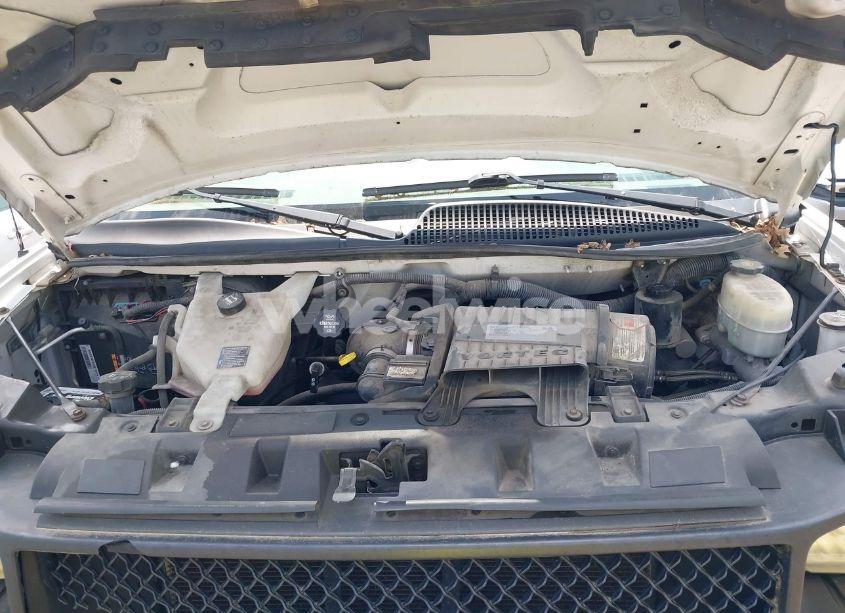 Photo 10 of 2017 Chevrolet Express 2500 WORK VAN (VIN 1GCWGAFG8H1100031)