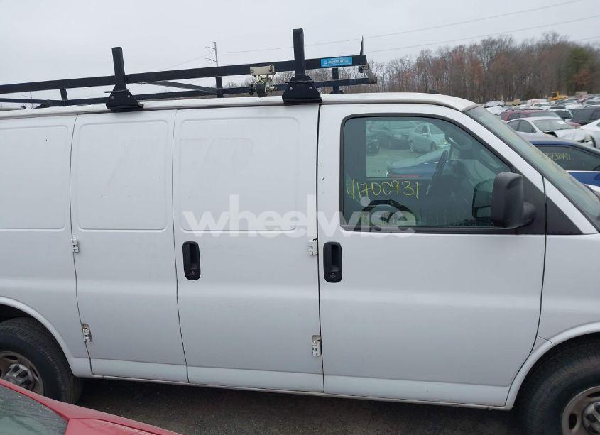 Photo 13 of 2020 Chevrolet Express CARGO RWD 2500 REGULAR WHEELBASE WT (VIN 1GCWGAFG8L1253629)