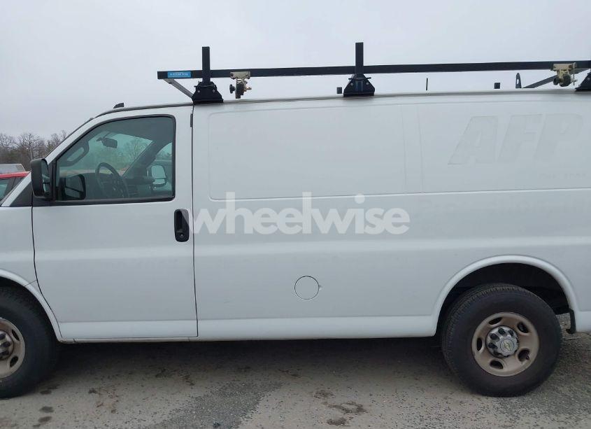 Photo 14 of 2020 Chevrolet Express CARGO RWD 2500 REGULAR WHEELBASE WT (VIN 1GCWGAFG8L1253629)