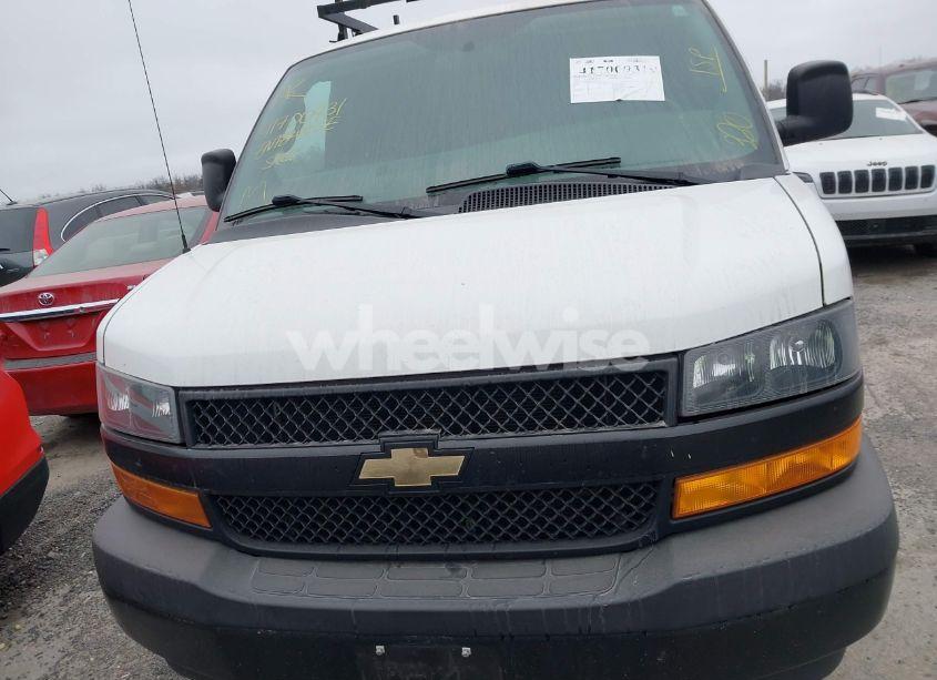 Photo 6 of 2020 Chevrolet Express CARGO RWD 2500 REGULAR WHEELBASE WT (VIN 1GCWGAFG8L1253629)