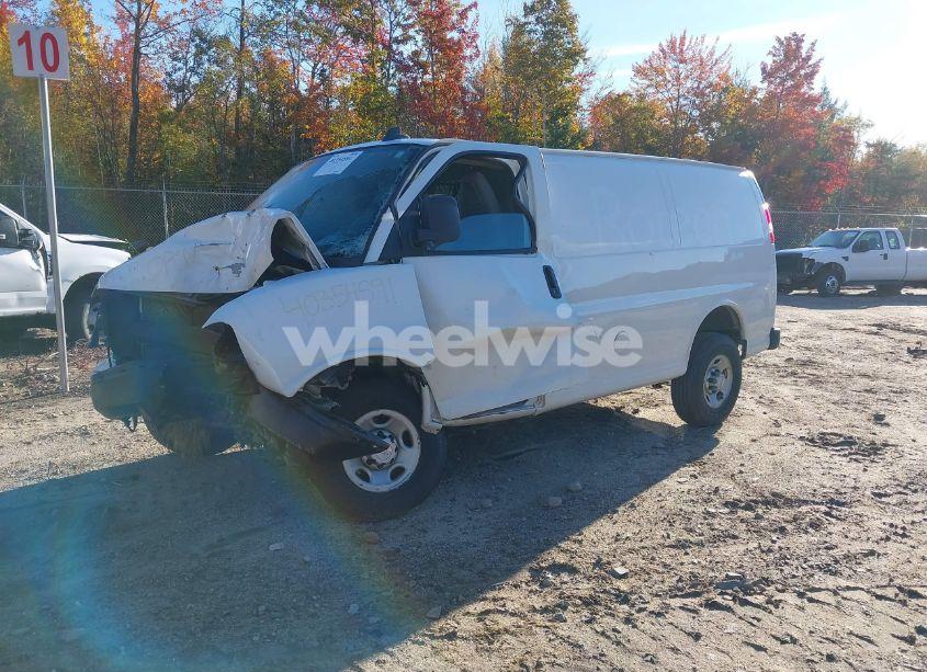 Photo 2 of 2020 Chevrolet Express CARGO RWD 2500 REGULAR WHEELBASE WT (VIN 1GCWGAFG8L1263027)