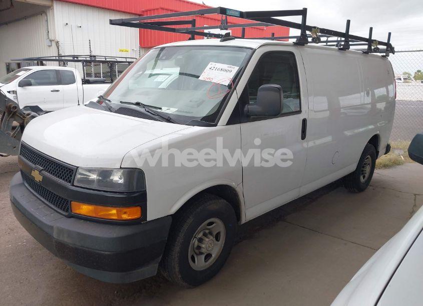 Photo 2 of 2020 Chevrolet Express CARGO RWD 2500 REGULAR WHEELBASE WT (VIN 1GCWGAFGXL1275695)