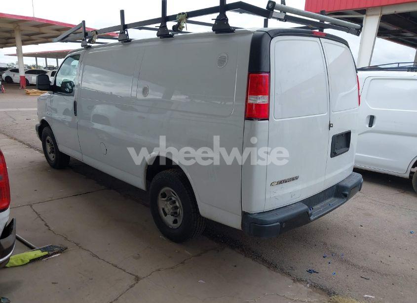 Photo 3 of 2020 Chevrolet Express CARGO RWD 2500 REGULAR WHEELBASE WT (VIN 1GCWGAFGXL1275695)