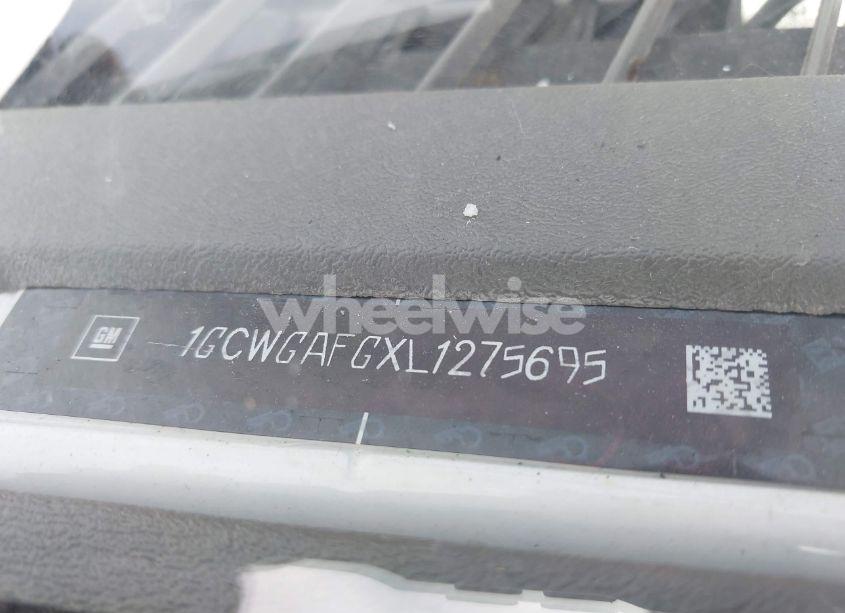 Photo 8 of 2020 Chevrolet Express CARGO RWD 2500 REGULAR WHEELBASE WT (VIN 1GCWGAFGXL1275695)