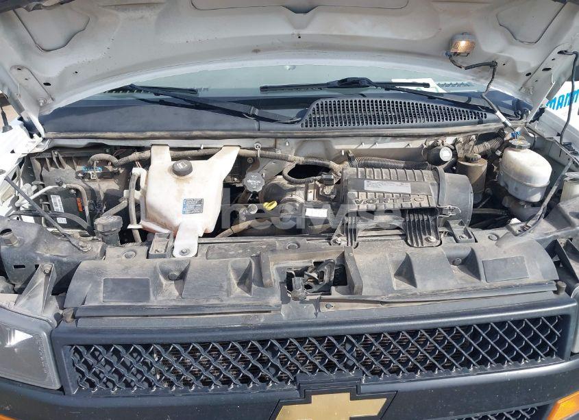 Photo 9 of 2020 Chevrolet Express CARGO RWD 2500 REGULAR WHEELBASE WT (VIN 1GCWGAFGXL1275695)