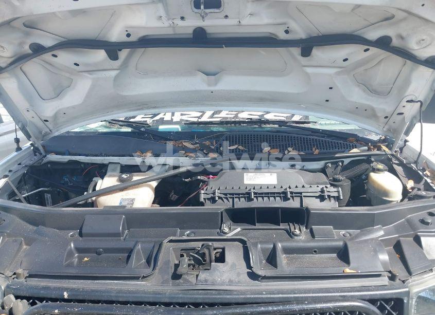 Photo 10 of 2018 Chevrolet Express 2500 WORK VAN (VIN 1GCWGAFP0J1177319)