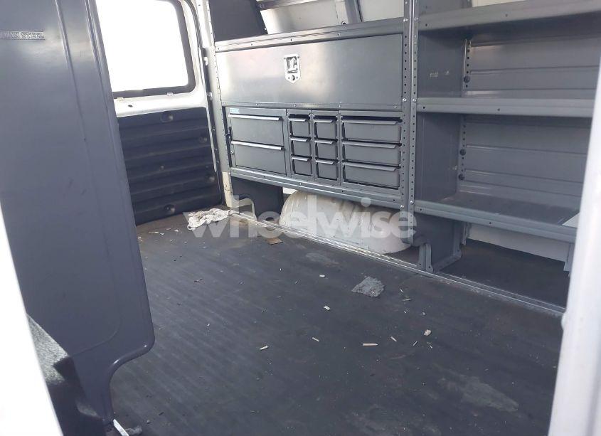 Photo 8 of 2019 Chevrolet Express 2500 WORK VAN (VIN 1GCWGAFP0K1166242)