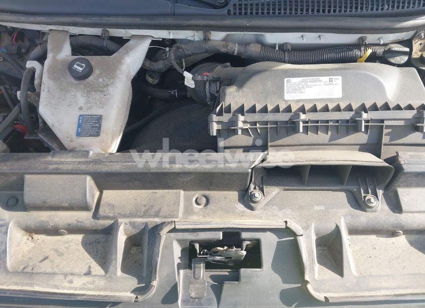 Photo 10 of 2019 Chevrolet Express 2500 WORK VAN (VIN 1GCWGAFP0K1170744)