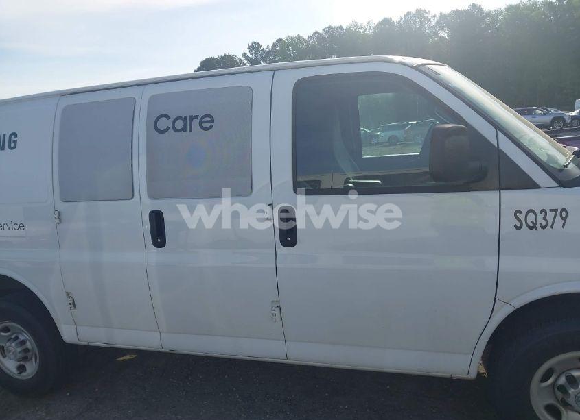 Photo 13 of 2019 Chevrolet Express 2500 WORK VAN (VIN 1GCWGAFP0K1170744)