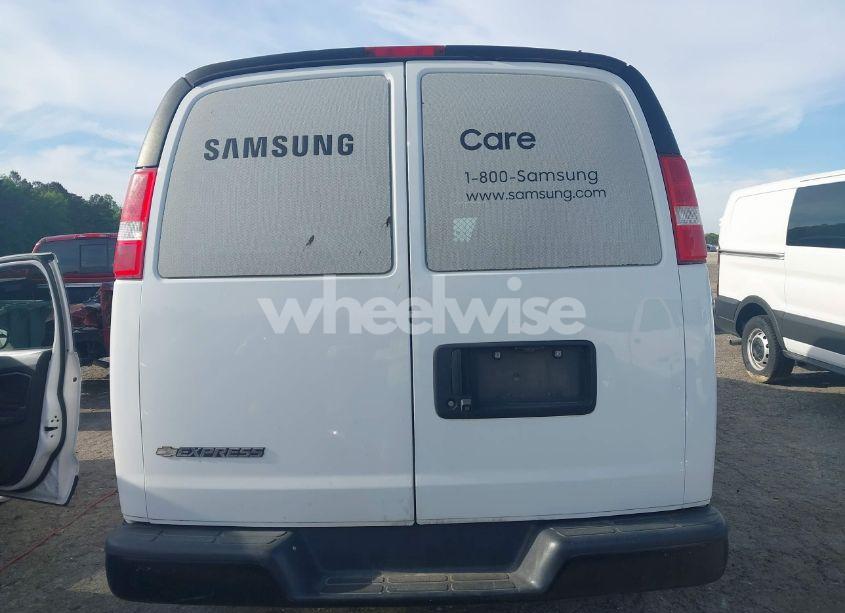 Photo 16 of 2019 Chevrolet Express 2500 WORK VAN (VIN 1GCWGAFP0K1170744)