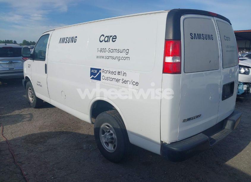 Photo 3 of 2019 Chevrolet Express 2500 WORK VAN (VIN 1GCWGAFP0K1170744)