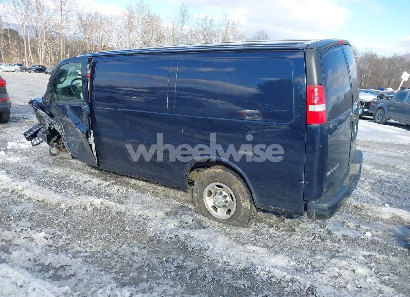 Photo 3 of 2020 Chevrolet Express CARGO RWD 2500 REGULAR WHEELBASE WT (VIN 1GCWGAFP0L1154433)