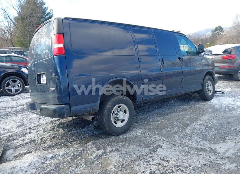 Photo 4 of 2020 Chevrolet Express CARGO RWD 2500 REGULAR WHEELBASE WT (VIN 1GCWGAFP0L1154433)