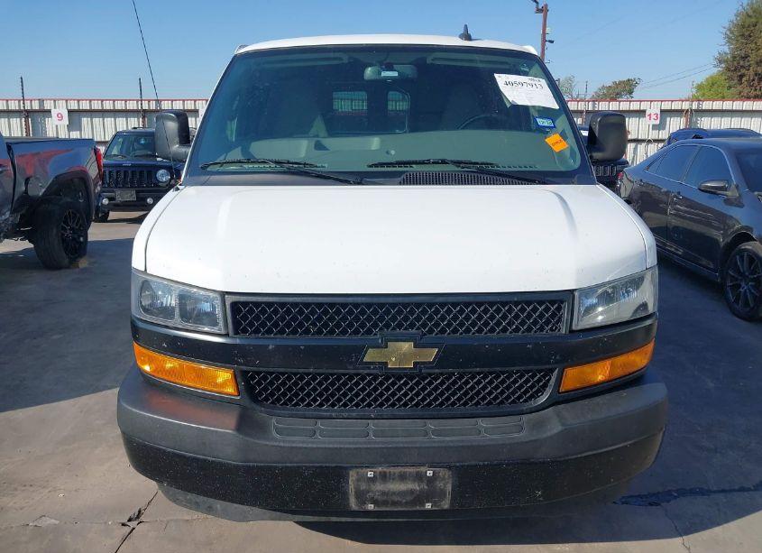 Photo 12 of 2020 Chevrolet Express CARGO RWD 2500 REGULAR WHEELBASE WT (VIN 1GCWGAFP0L1274507)