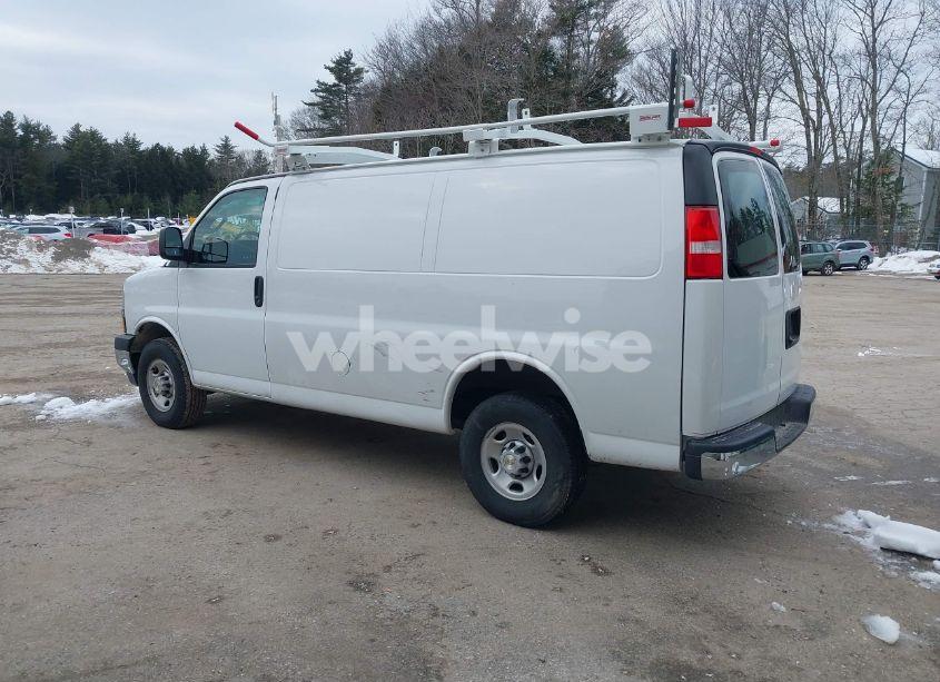 Photo 3 of 2023 Chevrolet Express CARGO RWD 2500 REGULAR WHEELBASE WT (VIN 1GCWGAFP0P1220632)