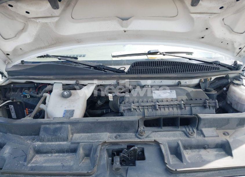 Photo 10 of 2019 Chevrolet Express 2500 WORK VAN (VIN 1GCWGAFP1K1254216)