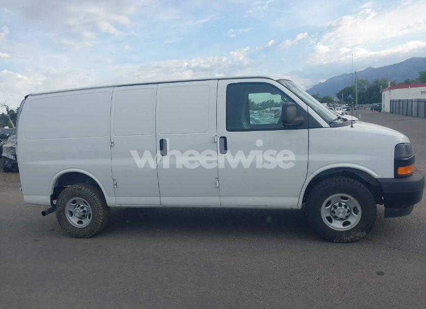 Photo 13 of 2019 Chevrolet Express 2500 WORK VAN (VIN 1GCWGAFP1K1254216)