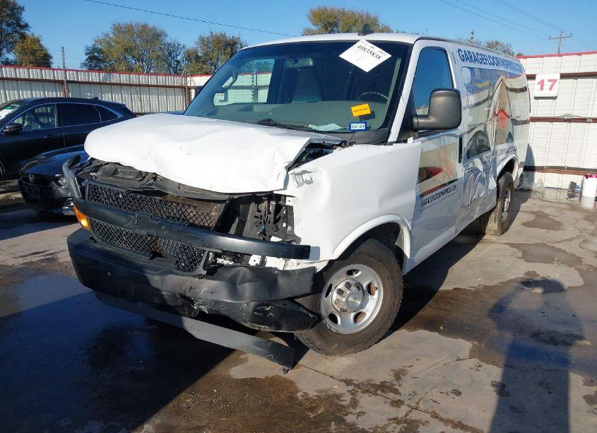 Photo 2 of 2021 Chevrolet Express CARGO RWD 2500 REGULAR WHEELBASE WT (VIN 1GCWGAFP1M1188608)