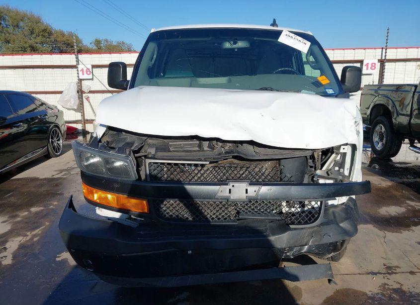 Photo 6 of 2021 Chevrolet Express CARGO RWD 2500 REGULAR WHEELBASE WT (VIN 1GCWGAFP1M1188608)