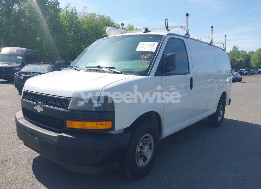 Photo 2 of 2019 Chevrolet Express 2500 WORK VAN (VIN 1GCWGAFP2K1251874)
