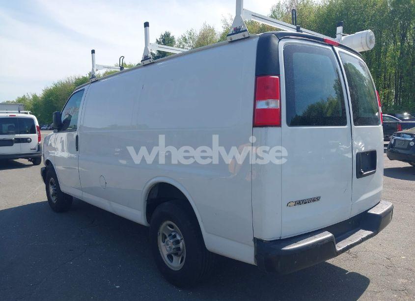 Photo 3 of 2019 Chevrolet Express 2500 WORK VAN (VIN 1GCWGAFP2K1251874)