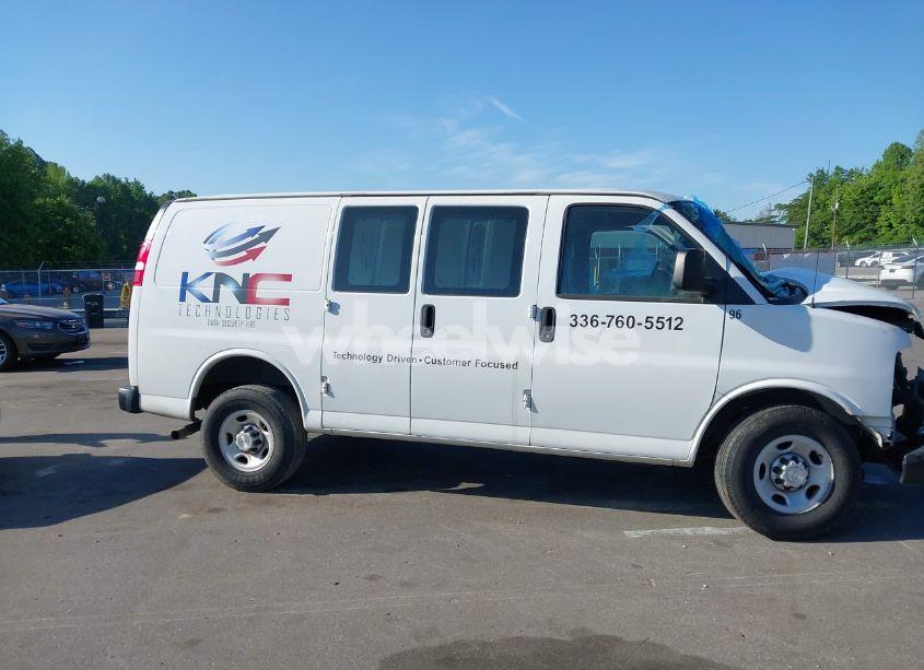 Photo 12 of 2019 Chevrolet Express 2500 WORK VAN (VIN 1GCWGAFP2K1274068)