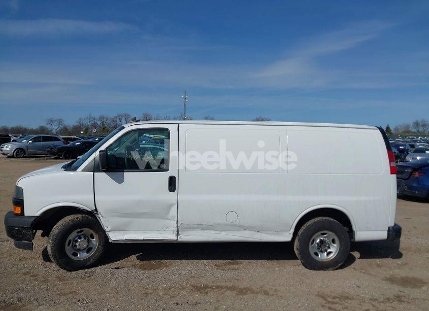 Photo 14 of 2021 Chevrolet Express CARGO RWD 2500 REGULAR WHEELBASE WT (VIN 1GCWGAFP2M1235192)
