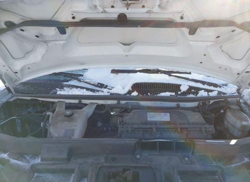 Photo 10 of 2019 Chevrolet Express 2500 WORK VAN (VIN 1GCWGAFP3K1220102)