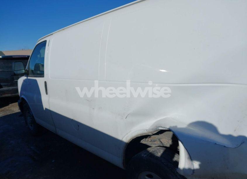 Photo 14 of 2020 Chevrolet Express CARGO RWD 2500 REGULAR WHEELBASE WT (VIN 1GCWGAFP3L1254140)