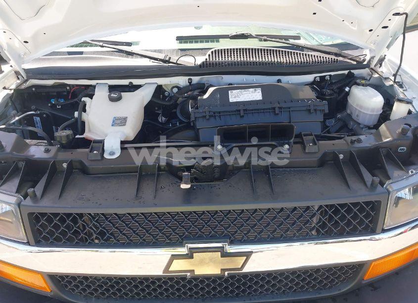 Photo 10 of 2020 Chevrolet Express CARGO RWD 2500 REGULAR WHEELBASE WT (VIN 1GCWGAFP3L1273819)