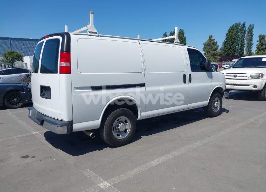 Photo 4 of 2020 Chevrolet Express CARGO RWD 2500 REGULAR WHEELBASE WT (VIN 1GCWGAFP3L1273819)