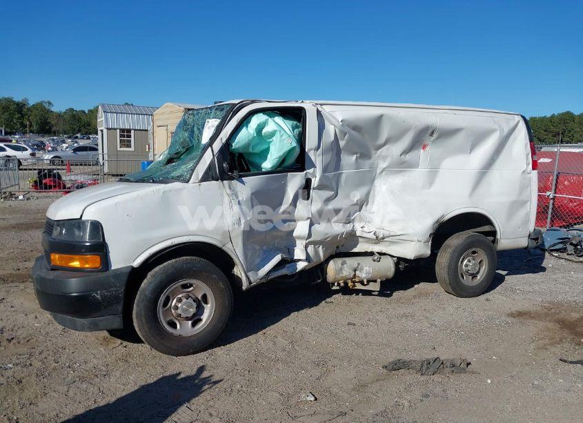 Photo 6 of 2023 Chevrolet Express CARGO RWD 2500 REGULAR WHEELBASE WT (VIN 1GCWGAFP3P1242544)