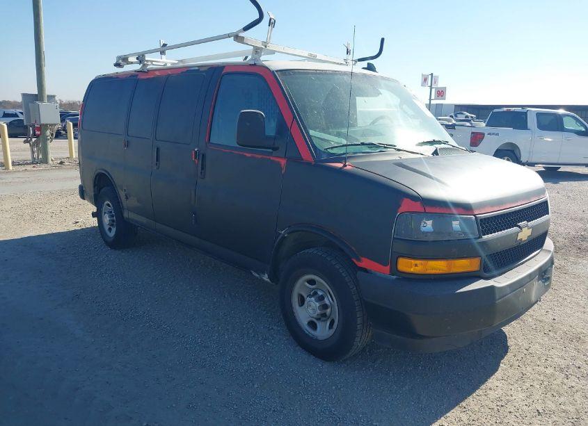 2021 Chevrolet Express CARGO RWD 2500 REGULAR WHEELBASE WT (VIN 1GCWGAFP4M1250812) main photo