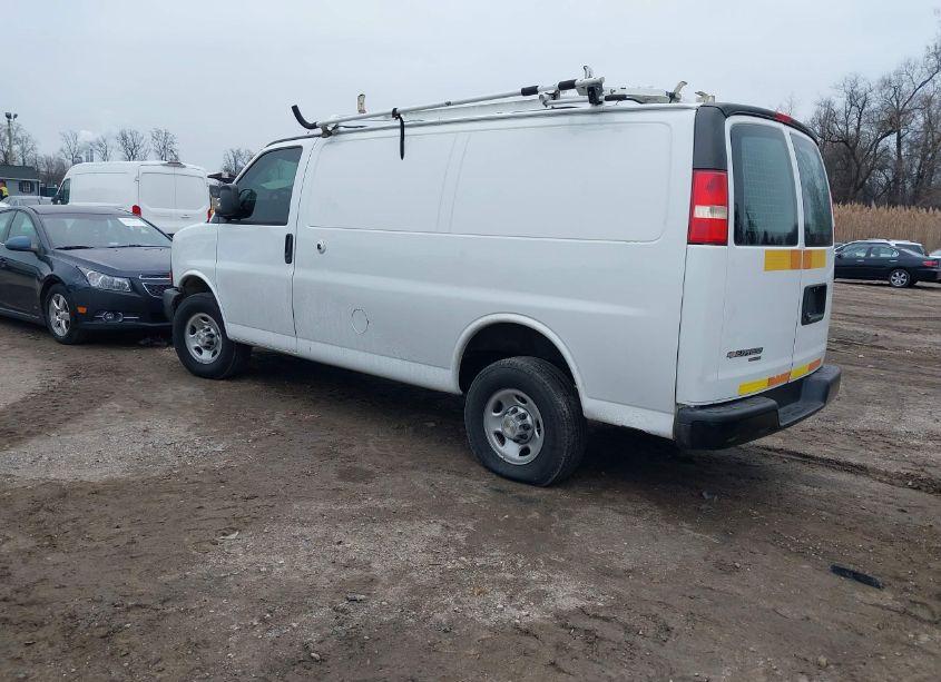 Photo 3 of 2023 Chevrolet Express CARGO RWD 2500 REGULAR WHEELBASE WT (VIN 1GCWGAFP4P1160760)