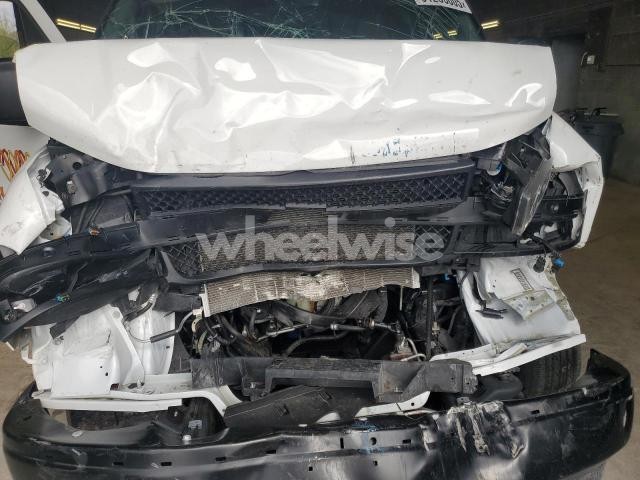 Photo 5 of 2025 CHEV EXPRESS G2500 N/A (VIN 1GCWGAFP4S1103094)