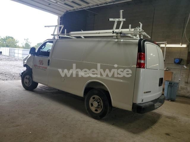 Photo 7 of 2025 CHEV EXPRESS G2500 N/A (VIN 1GCWGAFP4S1103094)