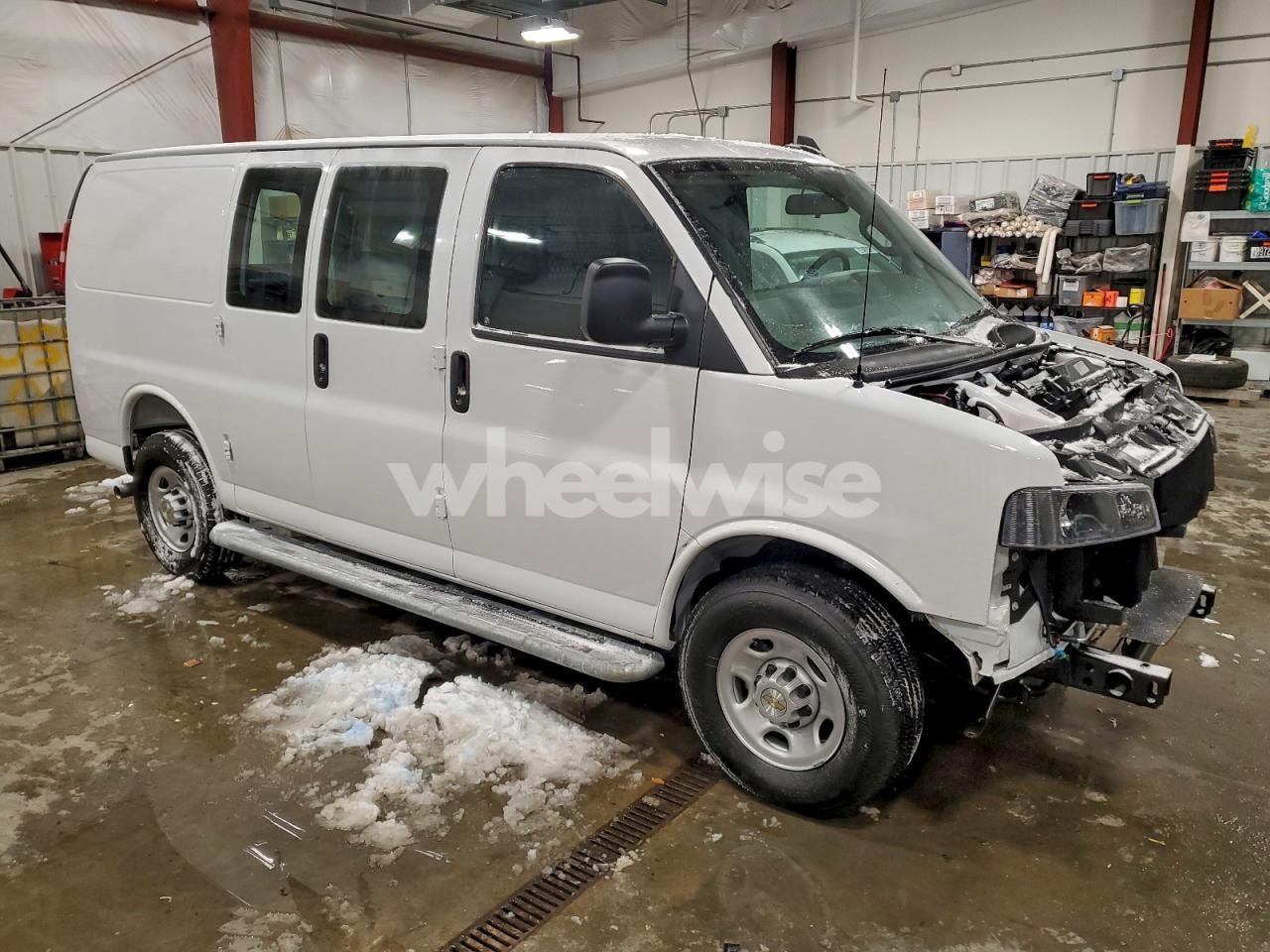 Photo 4 of 2025 CHEVROLET EXPRESS G2500 (VIN 1GCWGAFP4S1251195)