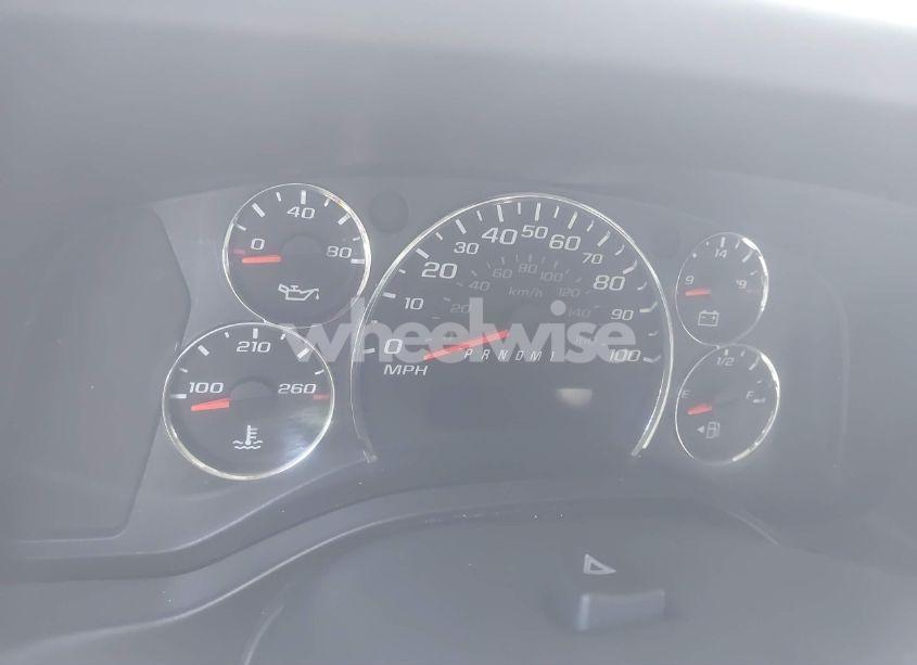 Photo 7 of 2018 Chevrolet Express 2500 WORK VAN (VIN 1GCWGAFP5J1300919)