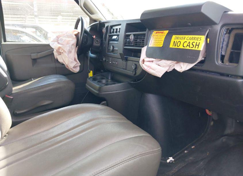 Photo 5 of 2019 Chevrolet Express 2500 WORK VAN (VIN 1GCWGAFP5K1239086)