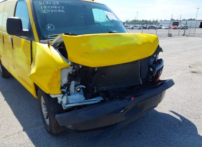 Photo 6 of 2019 Chevrolet Express 2500 WORK VAN (VIN 1GCWGAFP5K1239086)