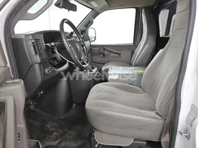 Photo 11 of 2019 CHEVROLET EXPRESS G2500 (VIN 1GCWGAFP5K1334425)