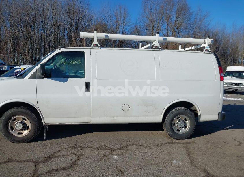 Photo 14 of 2020 Chevrolet Express CARGO RWD 2500 REGULAR WHEELBASE WT (VIN 1GCWGAFP5L1230258)