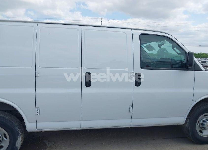 Photo 13 of 2023 Chevrolet Express CARGO RWD 2500 REGULAR WHEELBASE WT (VIN 1GCWGAFP5P1192004)