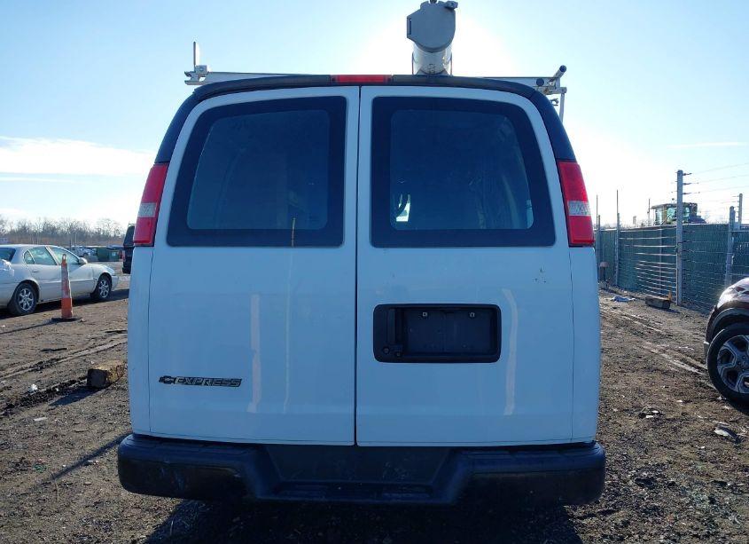 Photo 16 of 2018 Chevrolet Express 2500 WORK VAN (VIN 1GCWGAFP6J1174988)