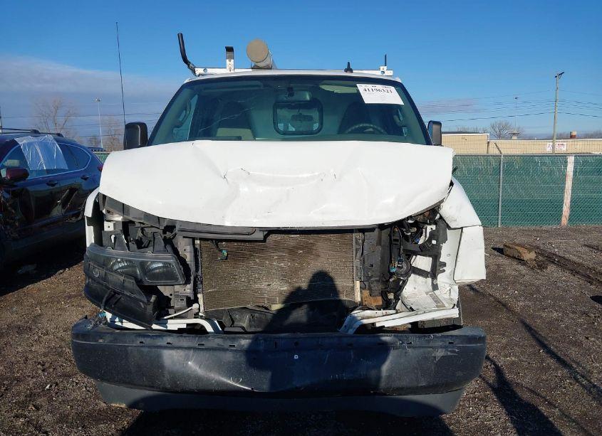 Photo 6 of 2018 Chevrolet Express 2500 WORK VAN (VIN 1GCWGAFP6J1174988)