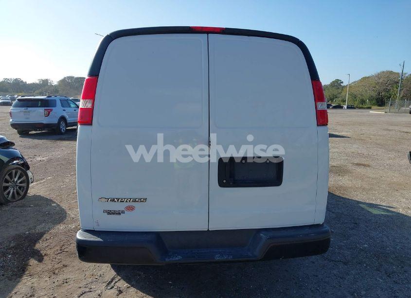 Photo 16 of 2018 Chevrolet Express 2500 WORK VAN (VIN 1GCWGAFP6J1345609)
