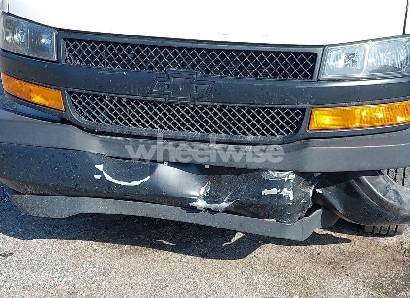 Photo 6 of 2018 Chevrolet Express 2500 WORK VAN (VIN 1GCWGAFP6J1345609)